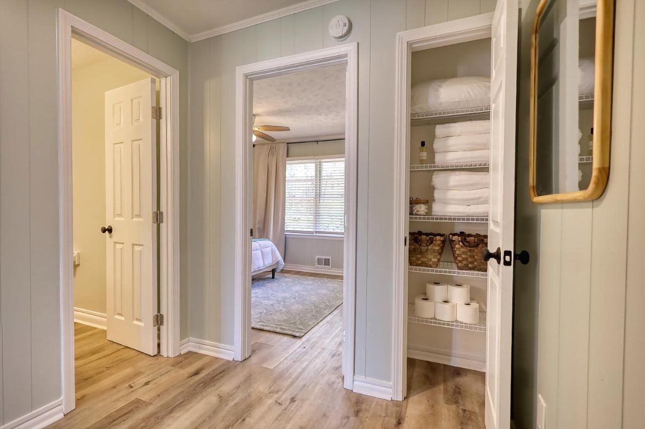 Coastal Cottage 1/2 Mile From Covington Square المظهر الخارجي الصورة