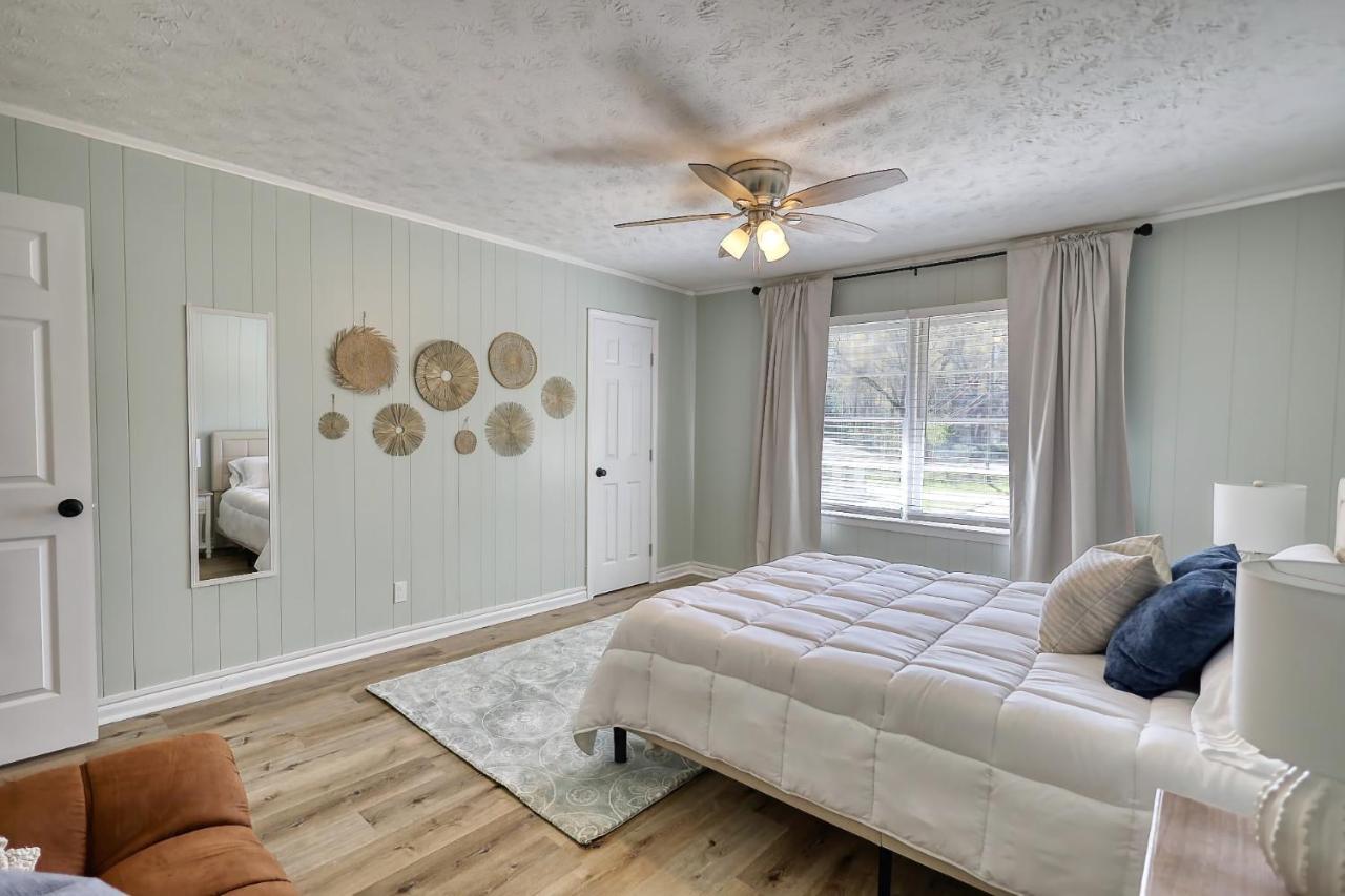 Coastal Cottage 1/2 Mile From Covington Square المظهر الخارجي الصورة