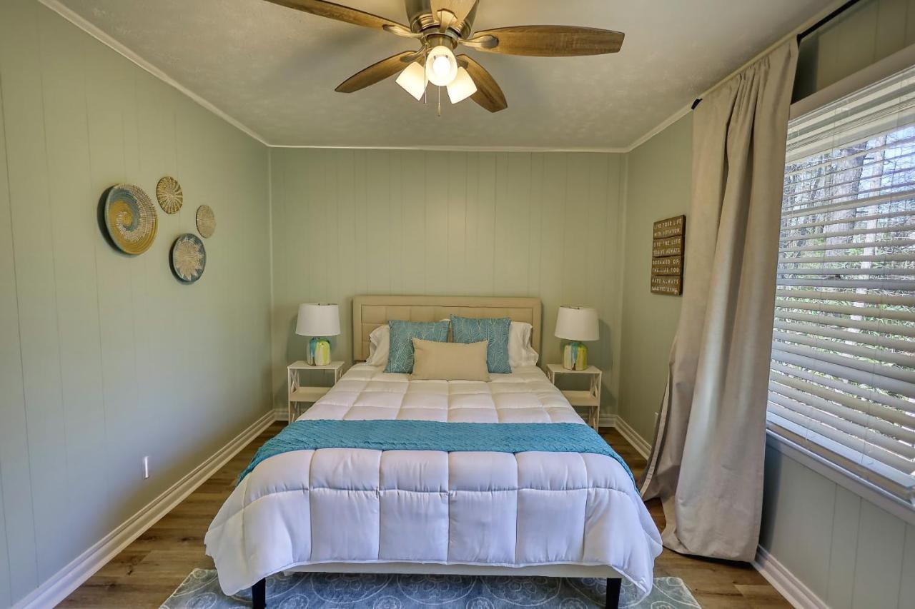 Coastal Cottage 1/2 Mile From Covington Square المظهر الخارجي الصورة