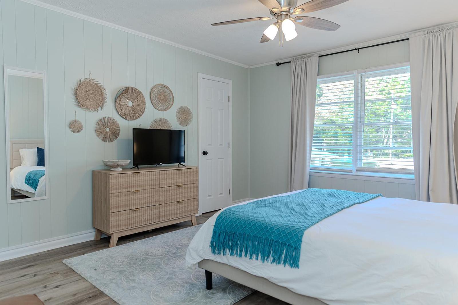 Coastal Cottage 1/2 Mile From Covington Square المظهر الخارجي الصورة